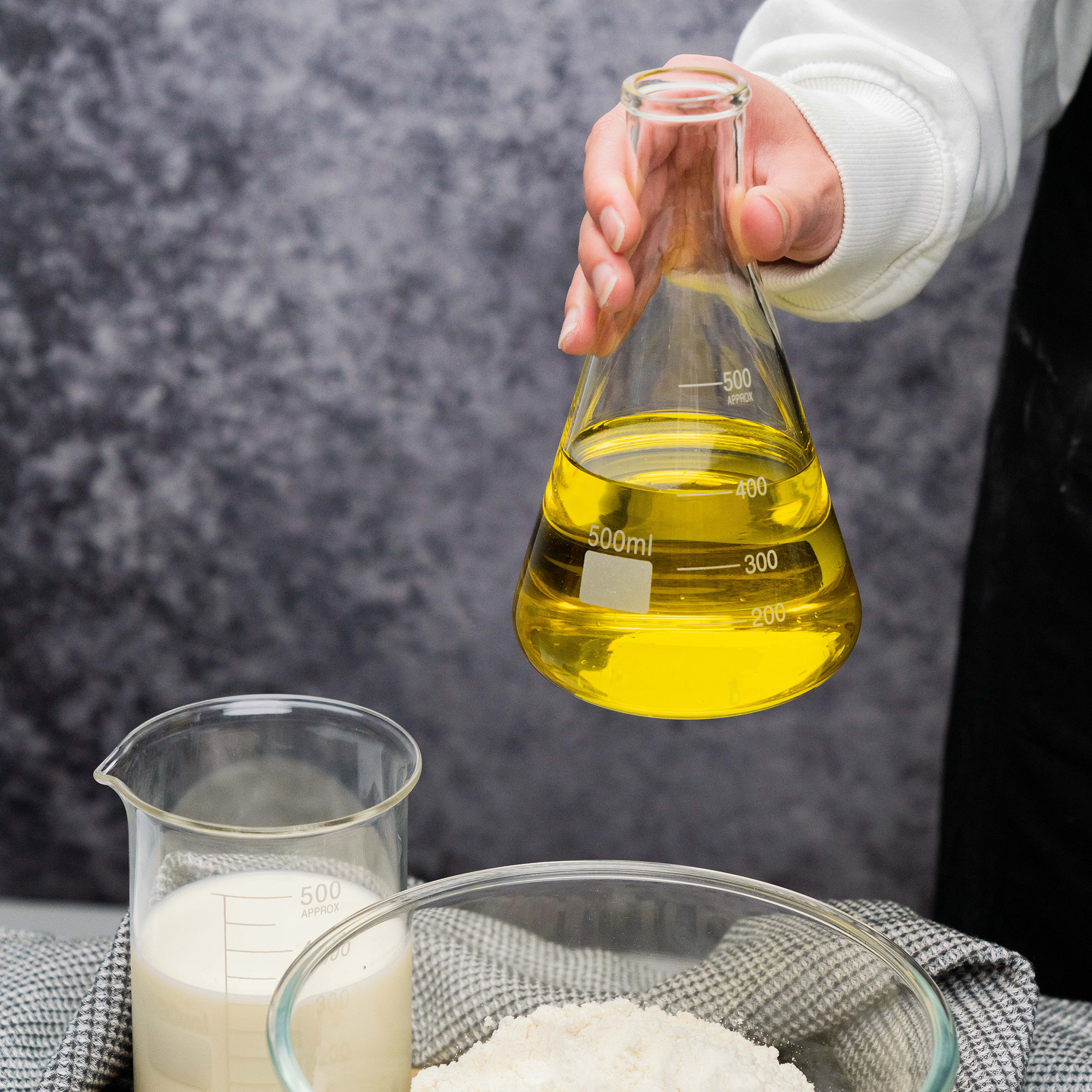 Glass Measuring Flask 500ml